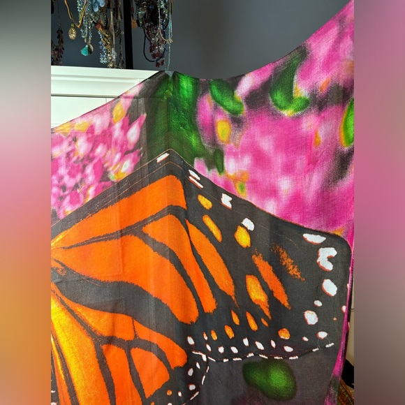 Threads 4 Thought Extra large modal scarf Monarch, butterfly, endangered species - Picture 5 of 7
